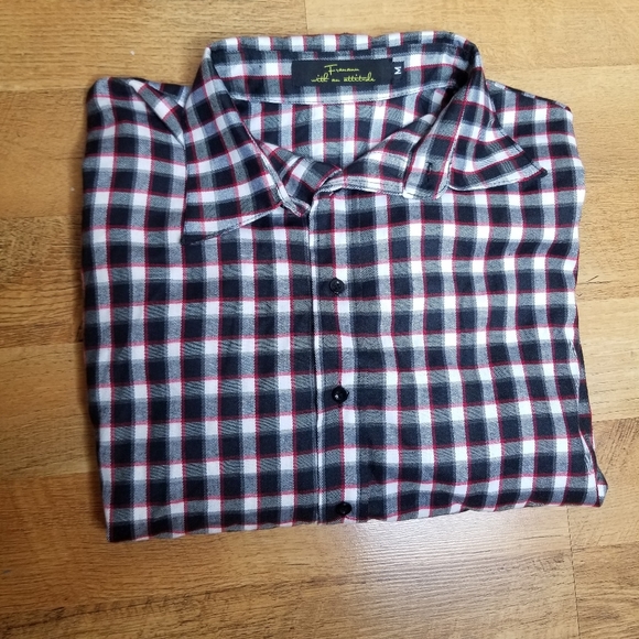 Frananna with an attitude Fannel Side cut out top - Picture 8 of 13